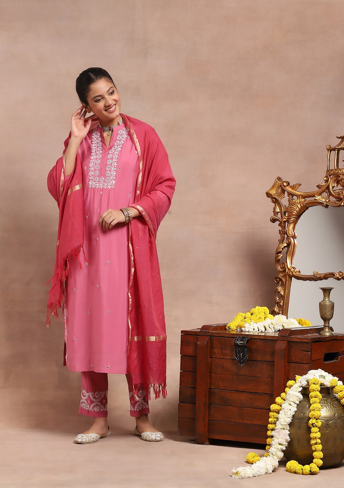 House-of-chikankari-ChanderiChikankariMukaishSolidWomen_s3PCLongKurtaSet-Pink_1.jpg